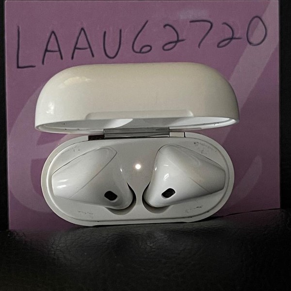 Apple AirPods 2nd Gen - Lightning Case