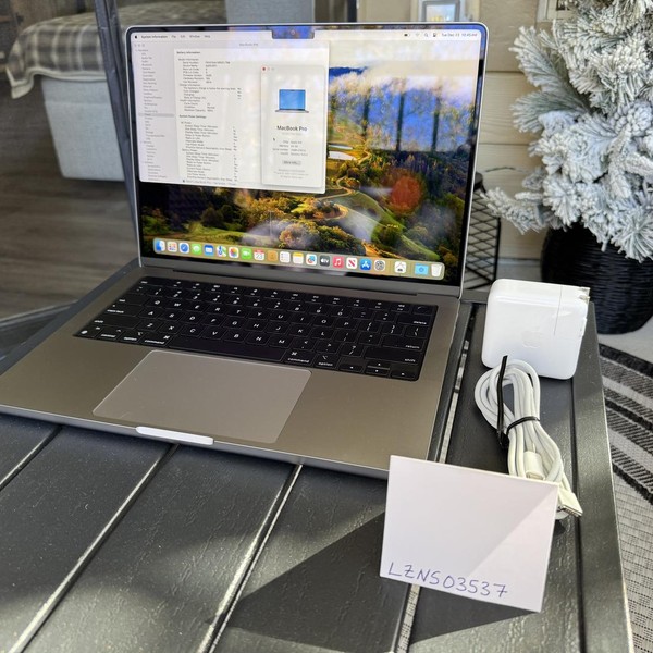 MacBook Pro Late 2023 (M3) - 14 inch - 512 GB, Gray, 24 GB, Apple M3, 10-core GPU