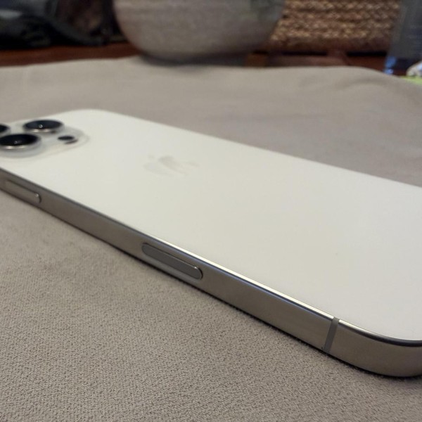 Apple iPhone 16 Pro Max - Unlocked, 512 GB, White, A3084