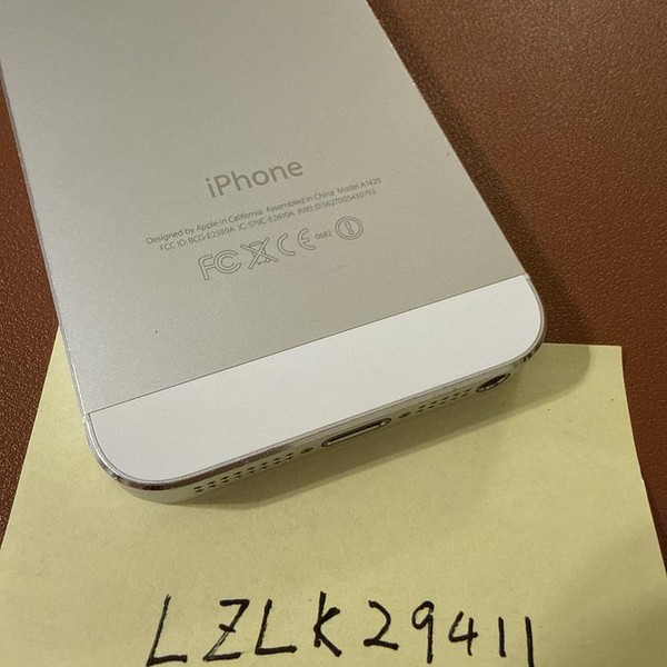 Apple iPhone 5 - Unlocked, 32 GB, White, A1429