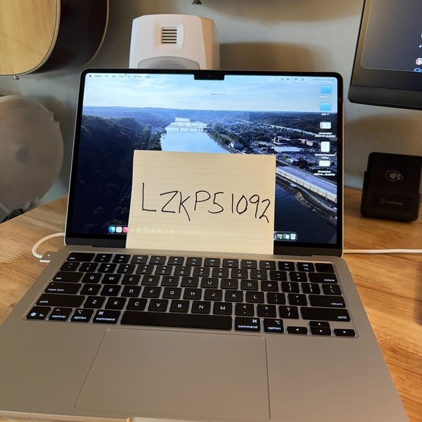 MacBook Air 2025 (M4) - 13 inch - 512 GB, Silver, 16 GB, Apple M4