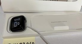 Mint
													Apple Watch SE 2nd Gen 44mm - Midnight, A2723 - GPS, Aluminum, photo 1 of 9