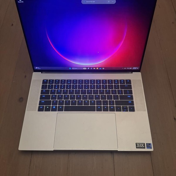 Razer Blade 16 inch 2024 - 1 TB, Silver, 32 GB, Intel Core i9, UHD