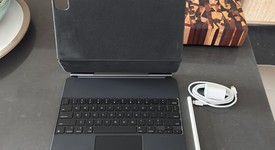 Mint
													Apple iPad Pro 12.9" 5th Gen 2021 - Unlocked, Silver, 256 GB, photo 1 of 11