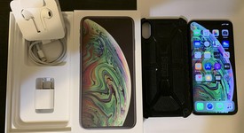 Mint
													Apple iPhone Xs Max - Unlocked, Gray, 64 GB, A1921, photo 2 of 8