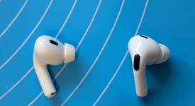 Used
													Apple AirPods Pro 2nd Gen - Lightning, photo 6 of 6