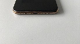 Mint
													Apple iPhone Xs Max - Unlocked, Gold, 64 GB, A1921, photo 4 of 7
