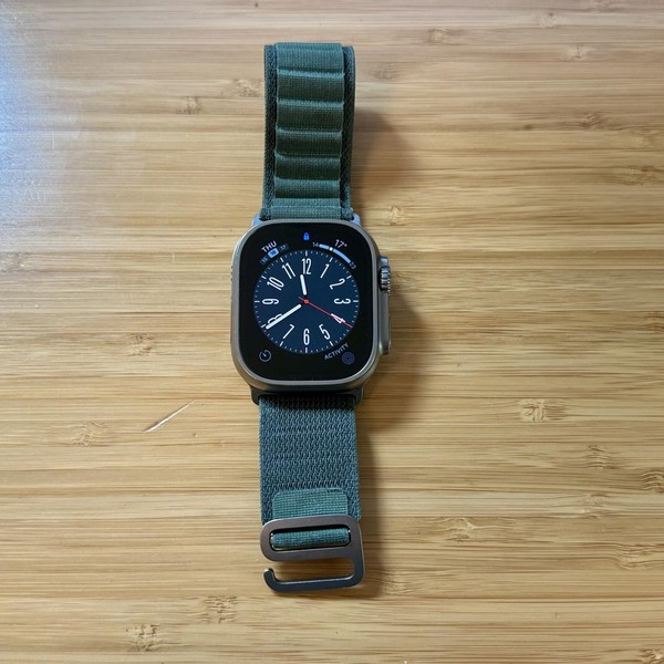 Apple Watch Ultra 49mm - Unlocked, Titanium, A2622