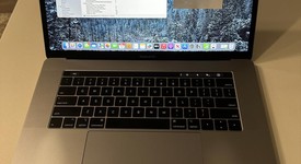 Good
													MacBook Pro 2019 - 15" - I7, Gray, 256 GB, 16 GB, photo 2 of 5