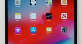 Good
													Apple iPad Pro 10.5" - Unlocked, Gray, 512 GB, photo 1 of 3
