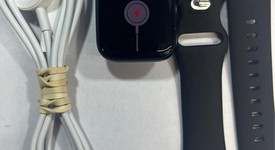 Mint
													Apple Watch SE 2nd Gen 40mm - Midnight, A2722 - GPS, Aluminum, photo 2 of 5