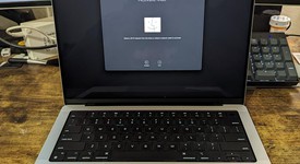 Good
													MacBook Pro 2021 - 14" - Apple M1 Pro 10-core, Silver, 1 TB, 16 GB, photo 4 of 13