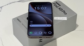 Mint
													Oppo Find X9 Pro - Unlocked Non-US, Titanium Charcoal, 512 GB, 16 GB, photo 1 of 8