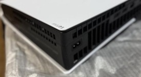 Mint
													PlayStation 5 Pro (2024) - White, 2 TB, photo 5 of 7