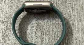 Good
													Apple Watch Series 9 41mm - Unlocked, Starlight, A2982 - Cellular, Aluminum, photo 5 of 8