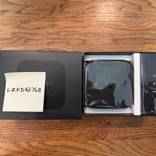 Apple TV HD 4th Gen (2015) - 32 GB