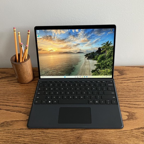 Microsoft Surface Pro 8 - 512 GB, Platinum, 8 GB, Intel Core i5