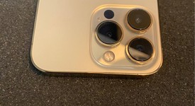 Good
													Apple iPhone 13 Pro - Xfinity, Gold, 256 GB, A2483, photo 4 of 8