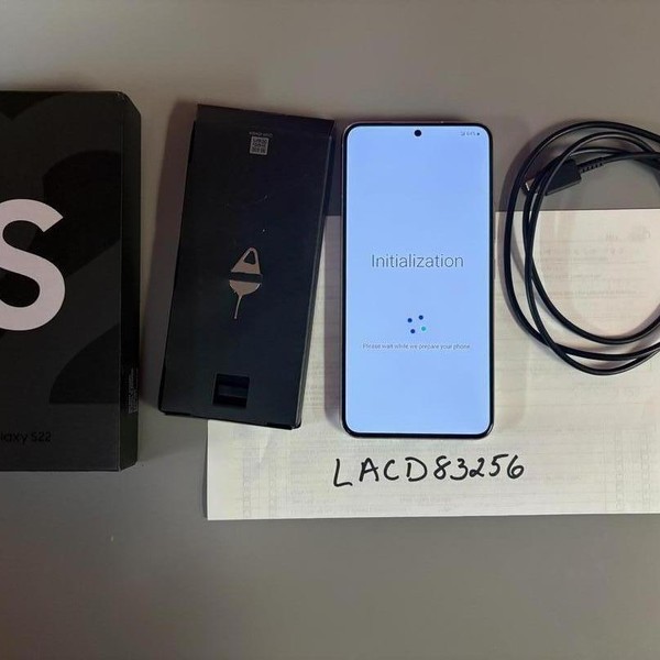 Samsung Galaxy S22 - Verizon, 128 GB, White, 8 GB, SM-S901U