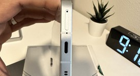 Mint
													Nothing Phone (1) - Unlocked Non-US, White, 256 GB, 12 GB, photo 5 of 8