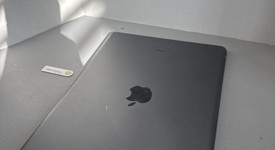 Good
													Apple iPad 9th Gen - Unlocked, Gray, 64 GB, A2603, photo 6 of 6