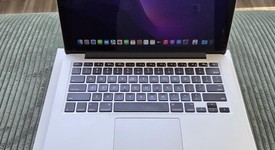 Good
													MacBook Pro 2015 (Retina) - 13" - Silver, 512 GB, 8 GB, photo 2 of 18