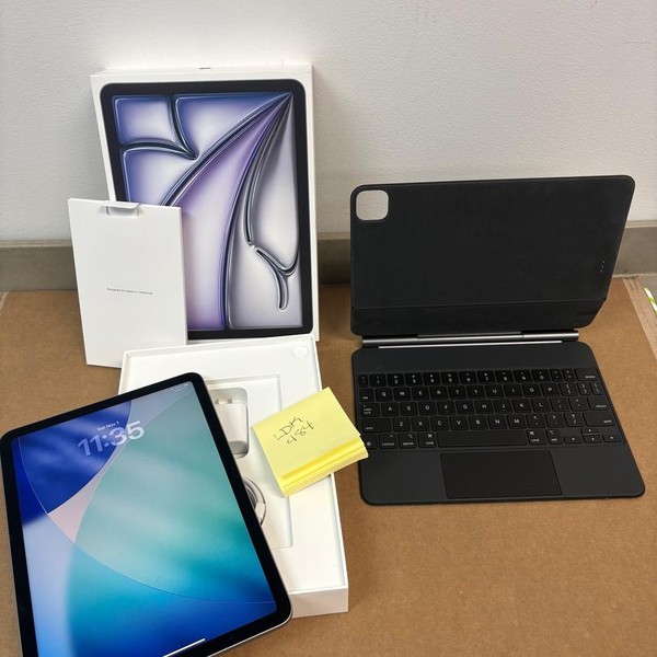 Apple iPad Air 11 inch (M3) 2025 - Wi-Fi, 128 GB, Gray, A3266