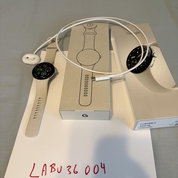 Google Pixel Watch 4 - Wi-Fi, Silver, 45mm