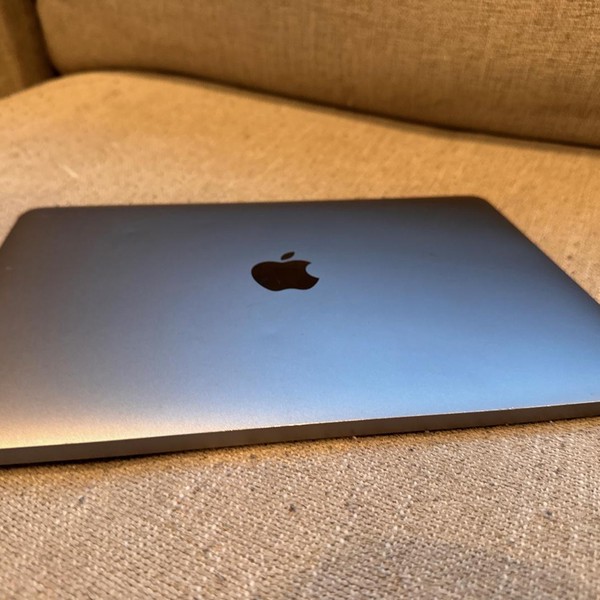 Macbook Retina 2017 - 12 inch - 256 GB, Gray, 8 GB, Intel Core m3