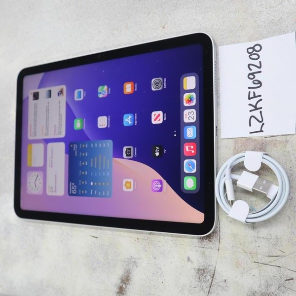 Apple iPad 10th Gen - Wi-Fi, 64 GB, Silver, A2696