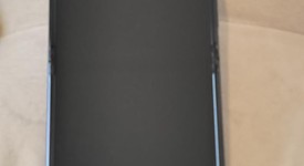 Good
													Motorola Razr (2025) - Unlocked, Blue, 256 GB, 8 GB, photo 2 of 17