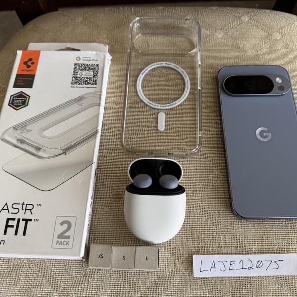 Google Pixel 10 Pro - Unlocked Non-US, 128 GB, Moonstone, GEHN3