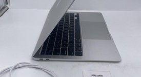 Fair
													MacBook Air 2020 - 13" - Apple M1, Silver, 512 GB, 8 GB, photo 2 of 6