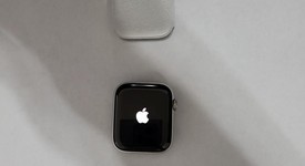 Mint
													Apple Watch Series 4 44mm - Unlocked, Silver, A1976 - Cellular, Stainless, photo 1 of 6