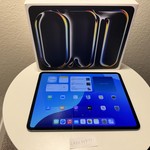 Mint Apple iPad Pro 13 inch (M4) 2024 - Wi-Fi, 256 GB, Black, 8 GB, A2925, Standard Glass