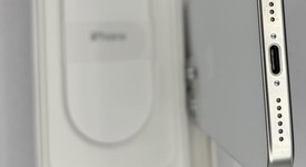 Mint
													Apple iPhone 16 Pro Max - Unlocked, White, 512 GB, A3084, photo 2 of 7