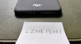 Mint
													Motorola Razr (2024) - Unlocked, Gray, 256 GB, 8 GB, photo 5 of 6