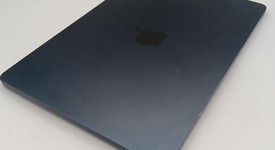 Fair
													MacBook Air 2022 - 13" - Apple M2, Midnight, 512 GB, 8 GB, photo 4 of 4