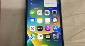 Good
													Apple iPhone Xr - AT&T, White, 64 GB, A1984, photo 5 of 7