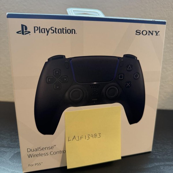DualSense Wireless Controller - Black