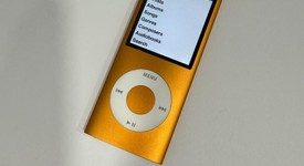 Mint
													Apple iPod Nano 4th Gen - Orange, 16 GB, photo 2 of 4
