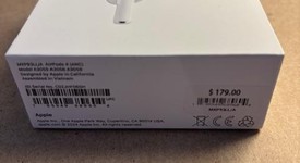 New
													Apple AirPods 4th Gen - Active Noise Cancellation, photo 3 of 6