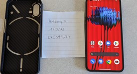 Mint
													Nothing Phone (1) - Unlocked Non-US, Black, 128 GB, 8 GB, photo 1 of 5