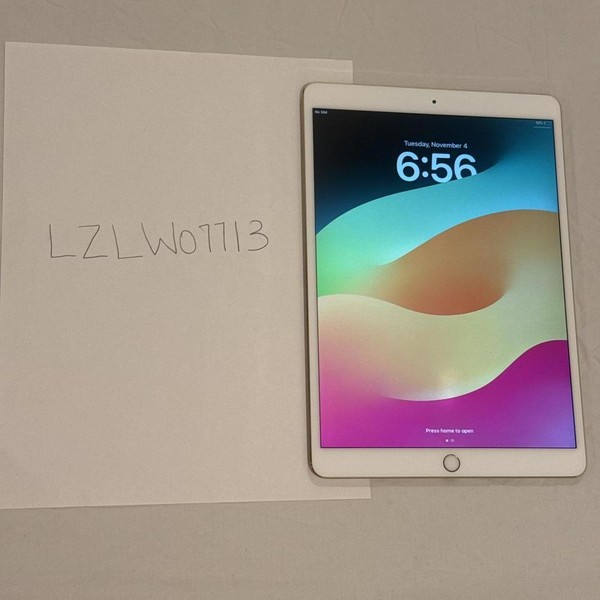 Apple iPad Pro 10.5 inch - Unlocked, 512 GB, Gold