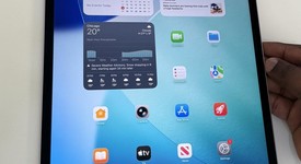 Mint
													Apple iPad Air 13" (M3) 2025 - Unlocked, Gray, 128 GB, photo 2 of 16