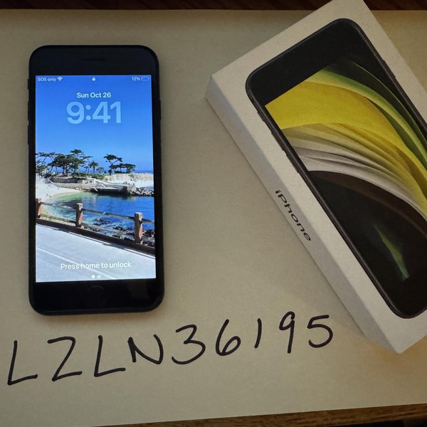 Apple iPhone SE 2nd Gen 2020 - Unlocked, 64 GB, Black, A2275