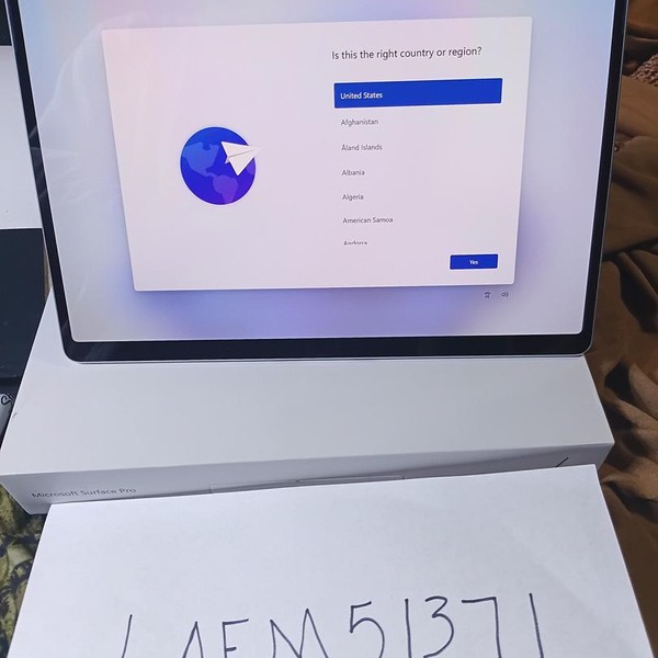 Microsoft Surface Pro 11 - 512 GB, Platinum, 16 GB, Snapdragon X Elite