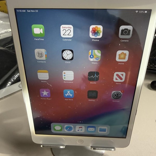 Apple iPad Mini 2 Retina - Unlocked, 16 GB, White