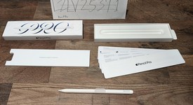 Mint
													Apple Pencil Pro, photo 1 of 3