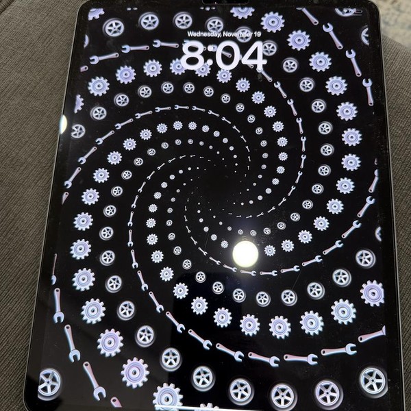 Apple iPad Pro 12.9 inch 6th Gen 2022 - Wi-Fi, 128 GB, Gray